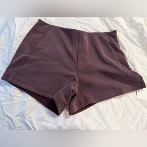 Lululemon Softstreme Shorts Goodnight Plum size 10